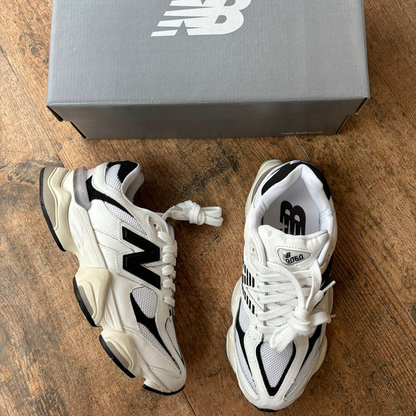 Tenis New Balance 9060 Em Couro