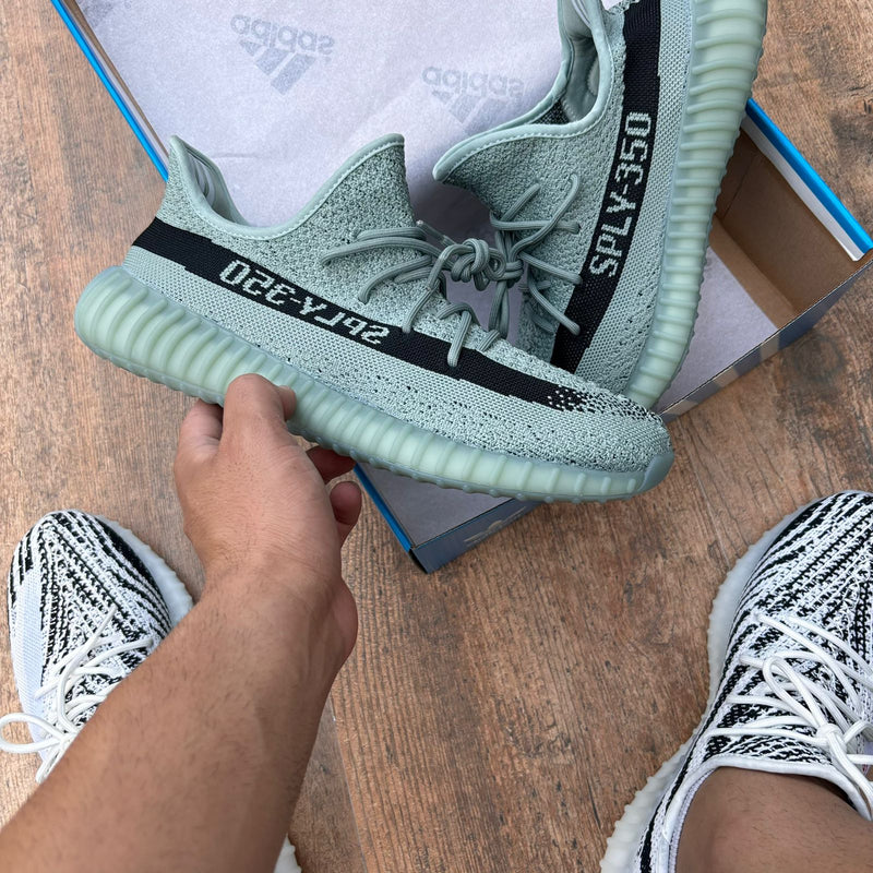 Tenis Yeezy Boost 350 V2