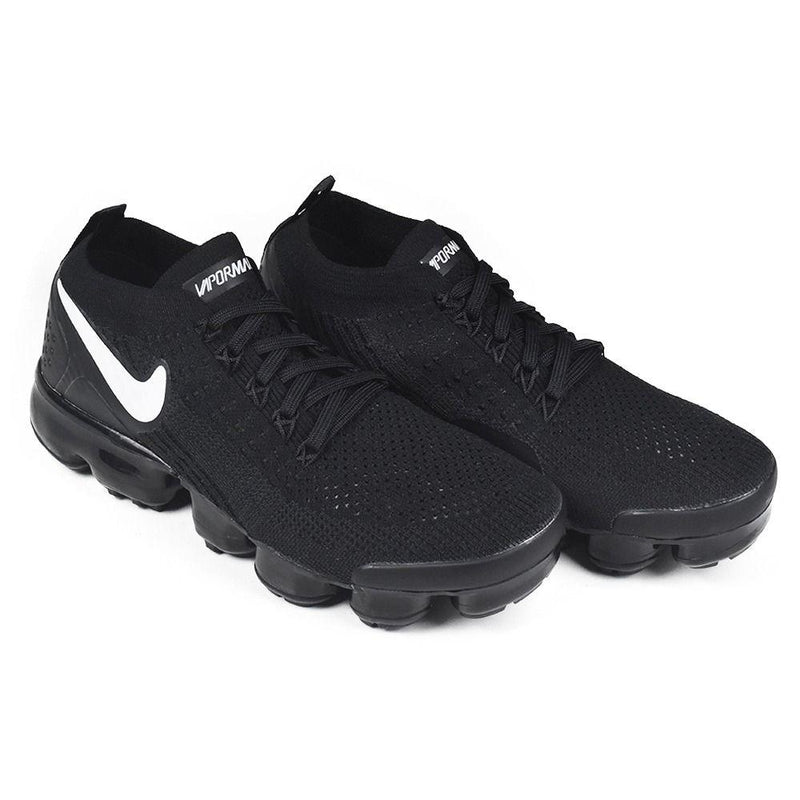 Vapormax best sale flyknit shoes